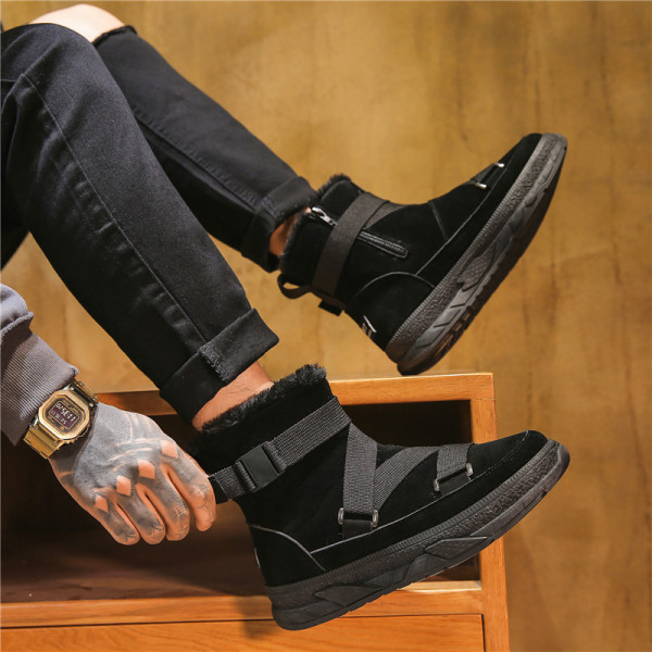 Férfi aktuális téli cipő puha béléssel és lapos talppal