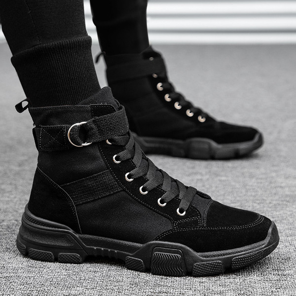 Téli férfi csizma fűzővel és lapos talppal