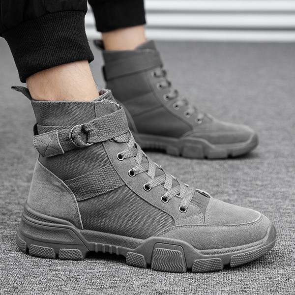 Téli férfi csizma fűzővel és lapos talppal