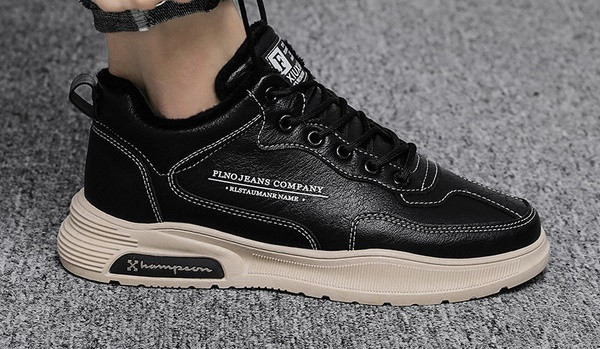 Meeste vabaaja tossud pehme voodri ja lameda tallaga