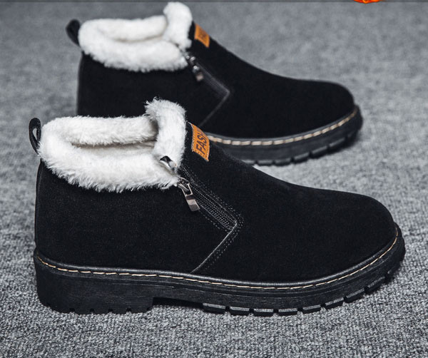 Zimske muške cipele s toplom postavom i amblemom