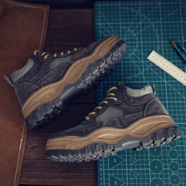 Aktuális férfi téli cipő durva talppal