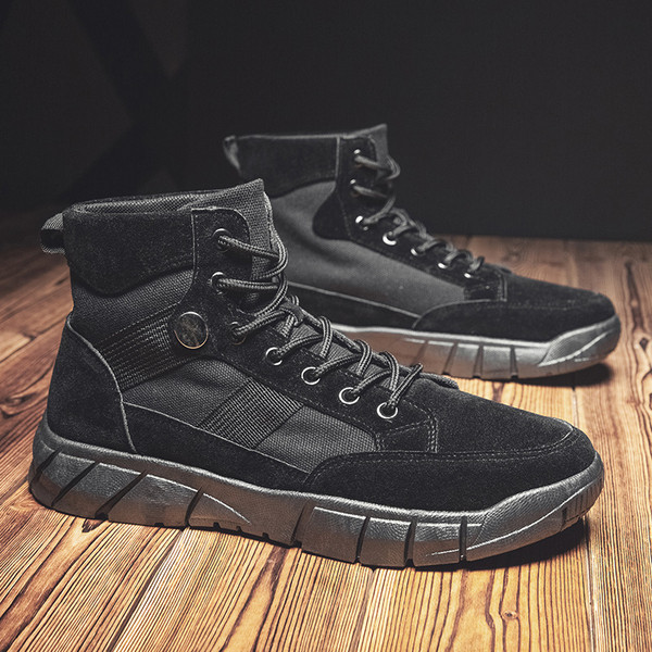 Lapos talpú férfi téli cipő