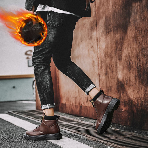 Férfi bőrcipő fűzővel és meleg béléssel