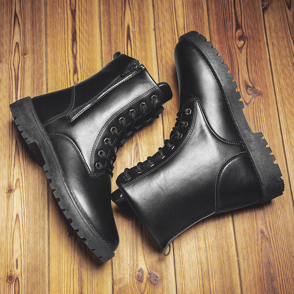 Öko bőrből készült férfi alkalmi csizma fűzővel és lapos talppal