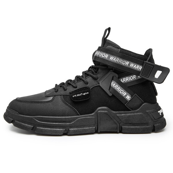 Lapos talpú férfi téli cipő