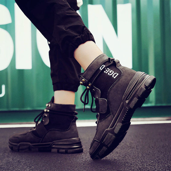 Modern férfi téli cipő fűzős