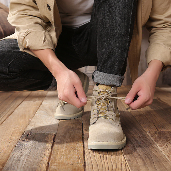 Textilből készült téli férfi csizma meleg béléssel vagy anélkül