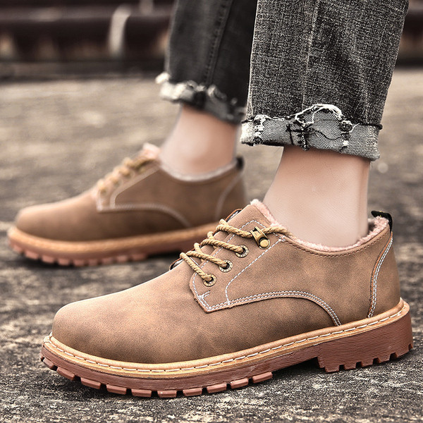 Model nou de pantofi barbati din piele cu sireturi si captuseala calda