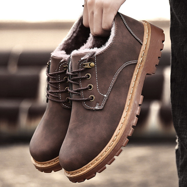 Model nou de pantofi barbati din piele cu sireturi si captuseala calda