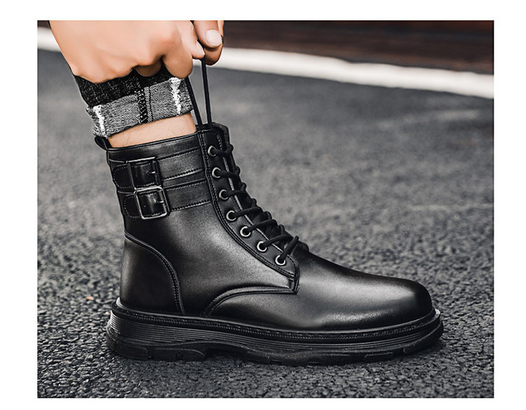 Eko bőrből készült férfi alkalmi csizma fém elemmel