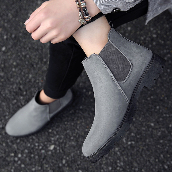 Aktuális férfi csizma eco bőrből sima modell