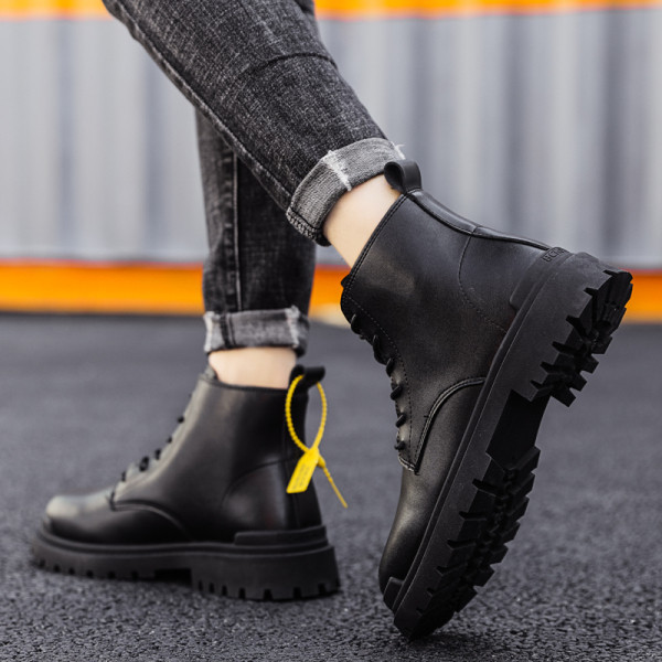 Ανδρικές έκο δερμάτινες μπότες χειμερινές  με κορδόνια