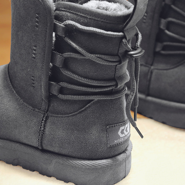 Téli férfi csizma fűzővel és meleg béléssel