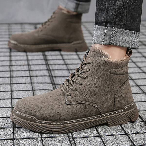 Férfi téli cipő meleg béléssel és fűzővel