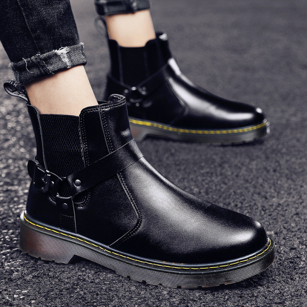 Ekobőr sima modellből készült férfi alkalmi téli cipő