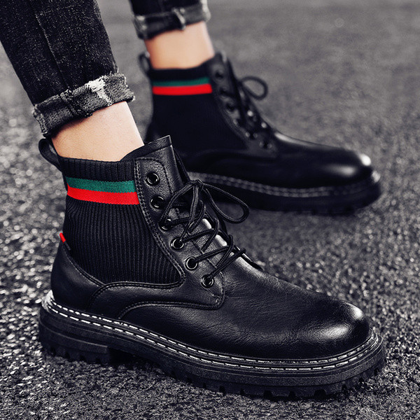 Modern férfi téli cipő eko bőrből, lapos talppal