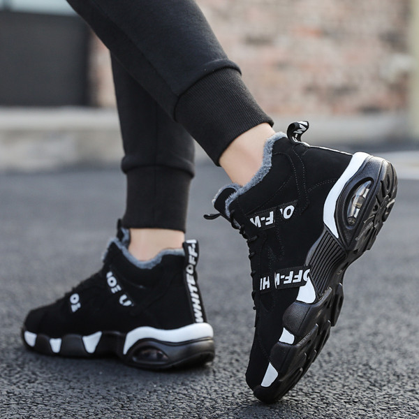 Νέο μοντέλο  αθλητικά  παπούτσια  με ζεστή επένδυση