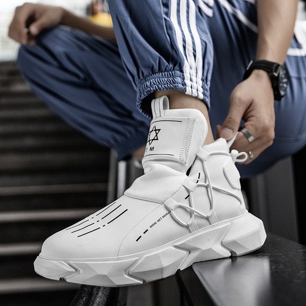 Modern férfi téli tornacipő fűzős