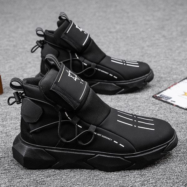 Modern férfi téli tornacipő fűzős