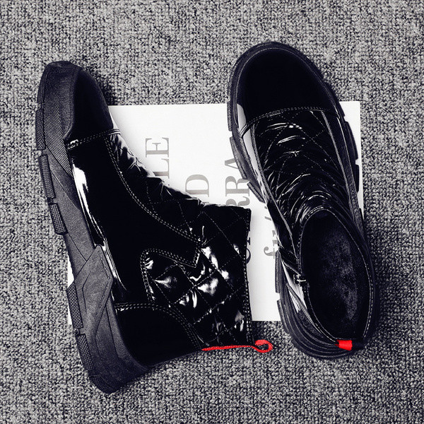 Aktuelne muške zimske cipele od eko kože sa ravnim đonom