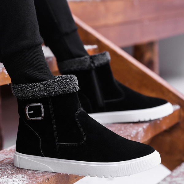 Férfi csizma meleg béléssel és csattal