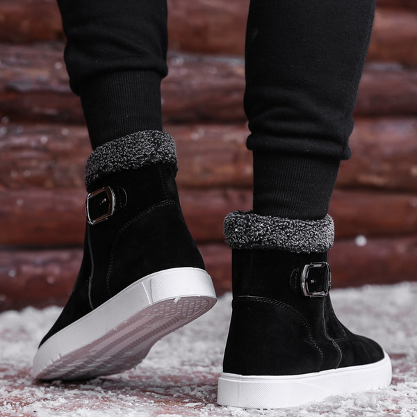 Férfi csizma meleg béléssel és csattal