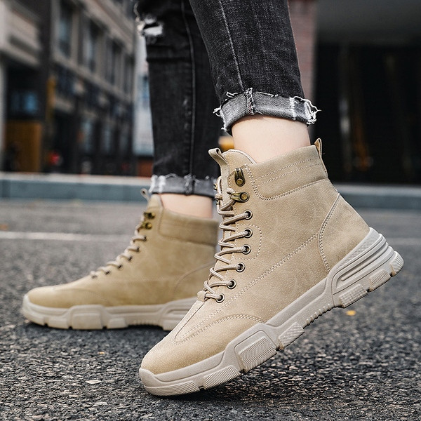 Lapos talpú és fűzős férfi bőrcipő