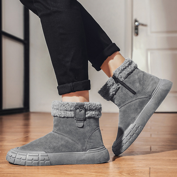 Aktuális férfi csizma csattal és meleg béléssel