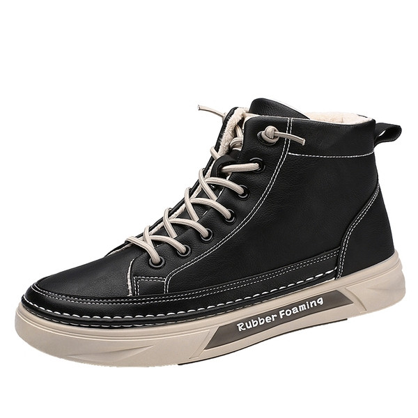 Férfi bőrcipő emblémával és fűzővel