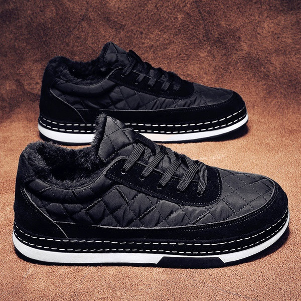 Lapos talpú, puha bélésű téli férficipő