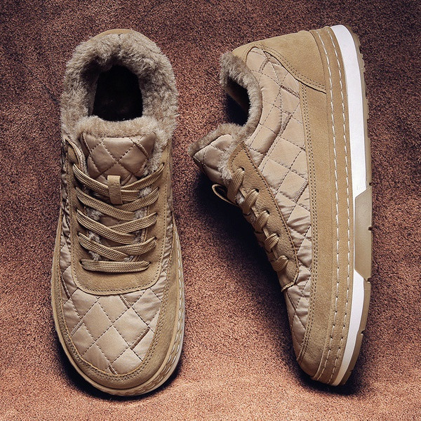 Lapos talpú, puha bélésű téli férficipő