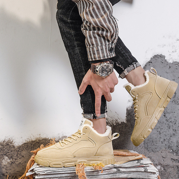 Férfi velúr tornacipő fűzővel és béléssel