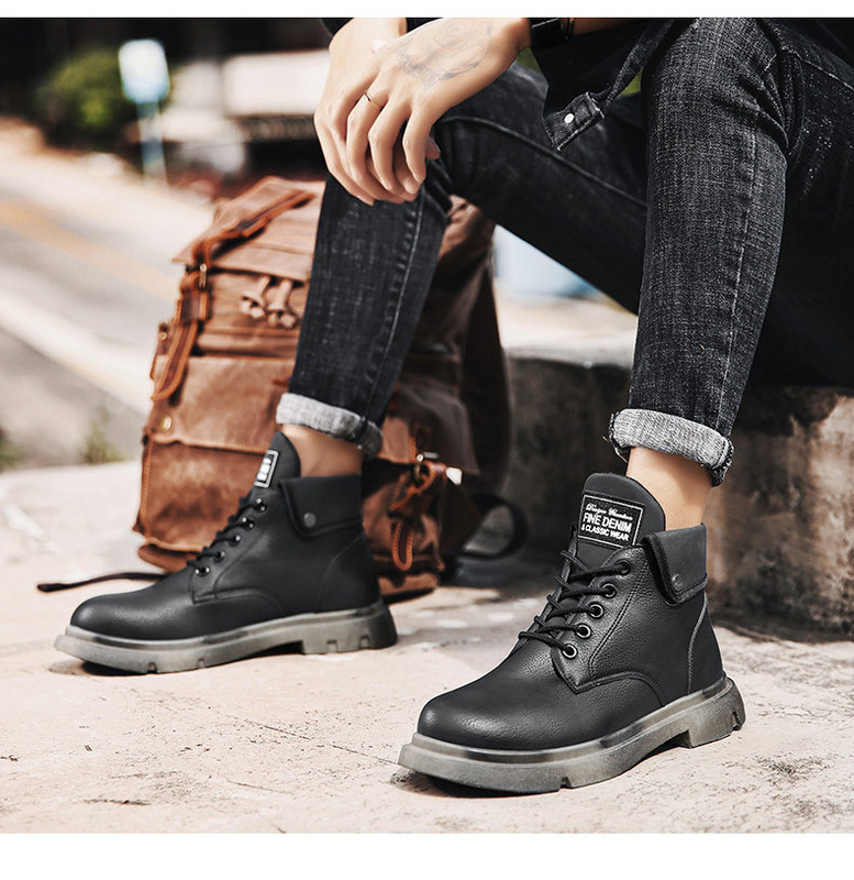 Eko bőrből készült stílusos férfi csizma lapos talppal és fűzővel