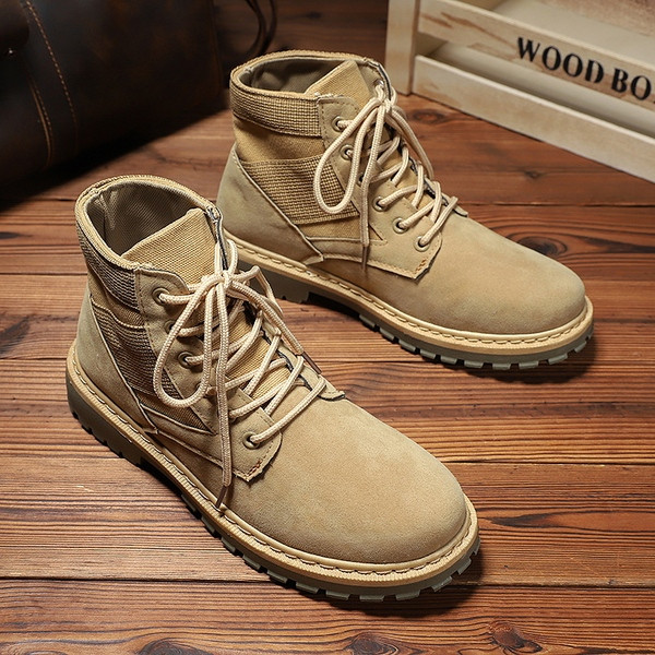 Férfi vászoncsizma durva talppal és fűzővel