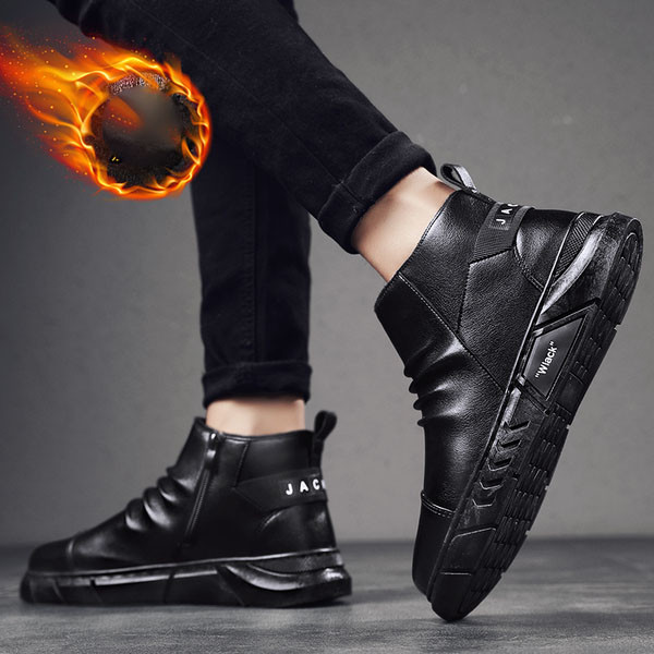 Fekete színű férfi bőrcsizma cipzárral