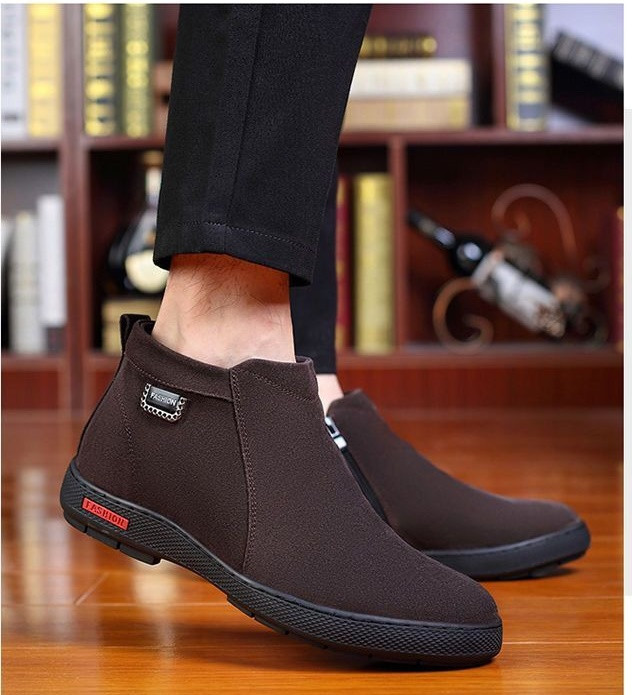 Férfi aktuális eco velúr csizma puha béléssel