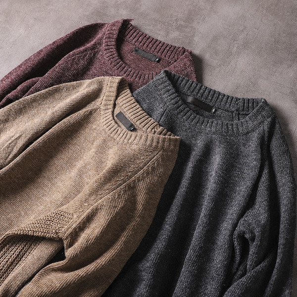 Kötött férfi pulóver ovális nyakkivágással