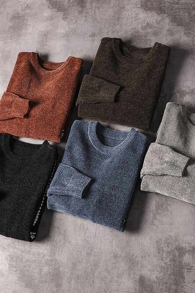 Meleg férfi gyapjú pulóver ovális nyakkivágással