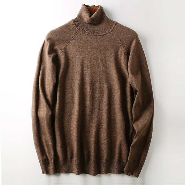 Férfi pulóver magas gallérral - egyszínű