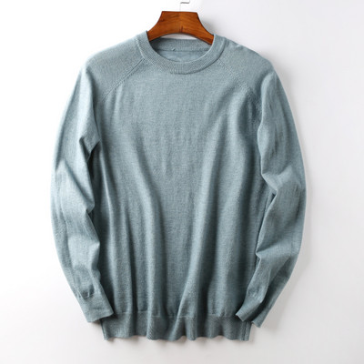 Puha férfi téli pulóver ovális nyakkivágással