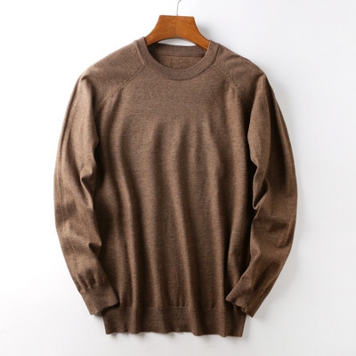 Puha férfi téli pulóver ovális nyakkivágással