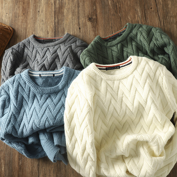 Kötött férfi pulóver ovális nyakkivágással