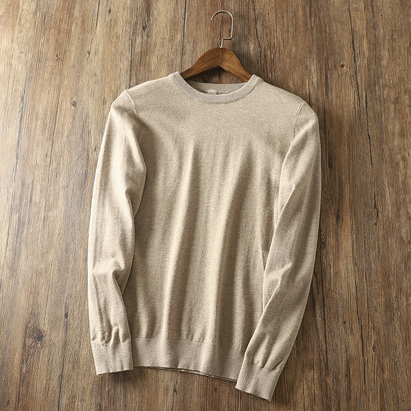 Alkalmi férfi pulóver vékony kötésből