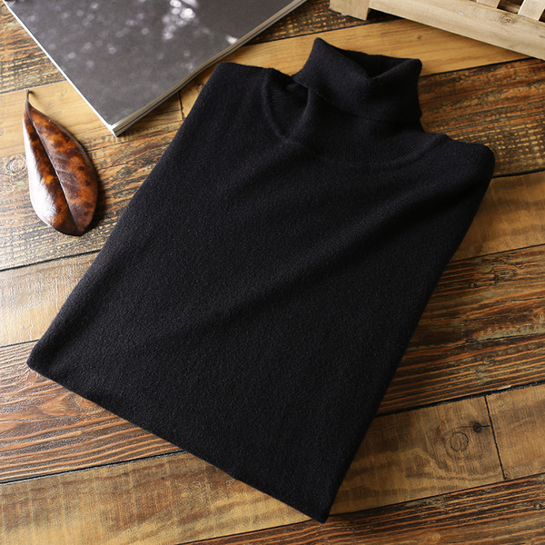 Fekete férfi pulóver magas pólógallérral