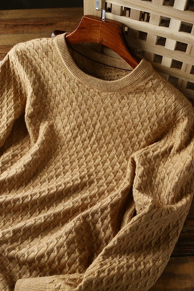 Alkalmi férfi pulóver barna színben