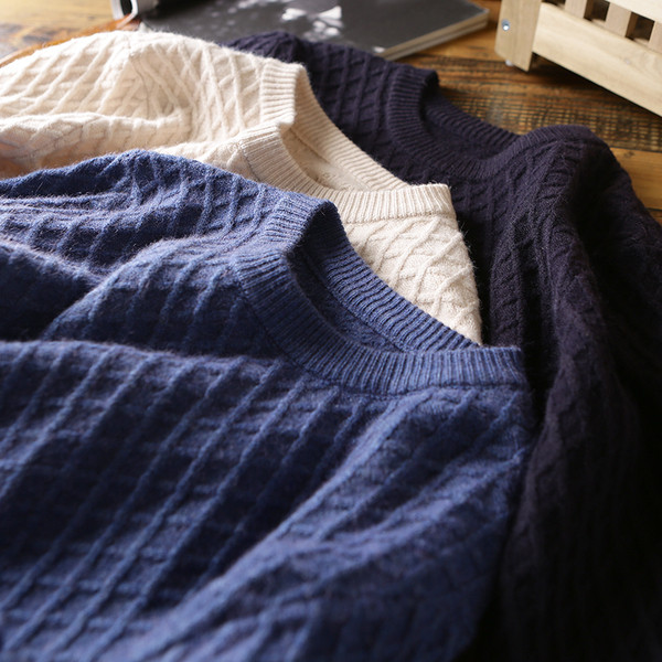 Vastag férfi téli pulóver ovális nyakkivágással