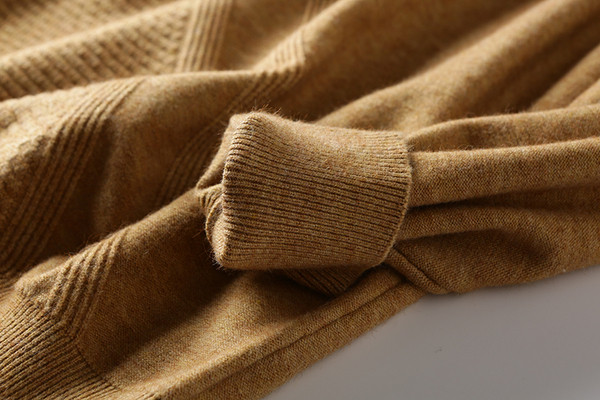 Alkalmi férfi meleg pulóver hosszú ujjal