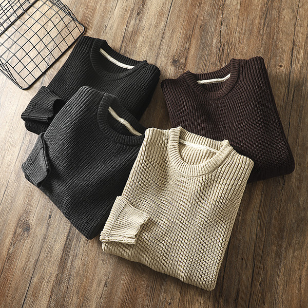 Alkalmi férfi dáma emblémával