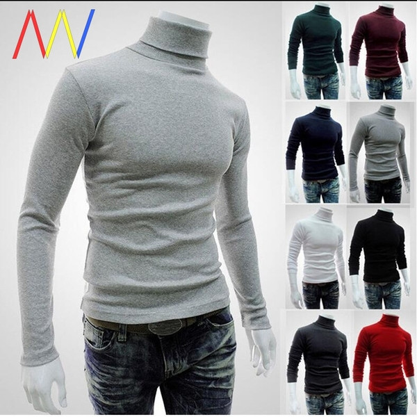 Vékony kötésből készült, testhezálló férfi póló